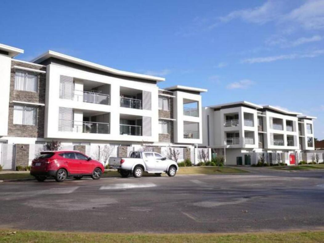 Yaran Suites Rockingham Exterior photo